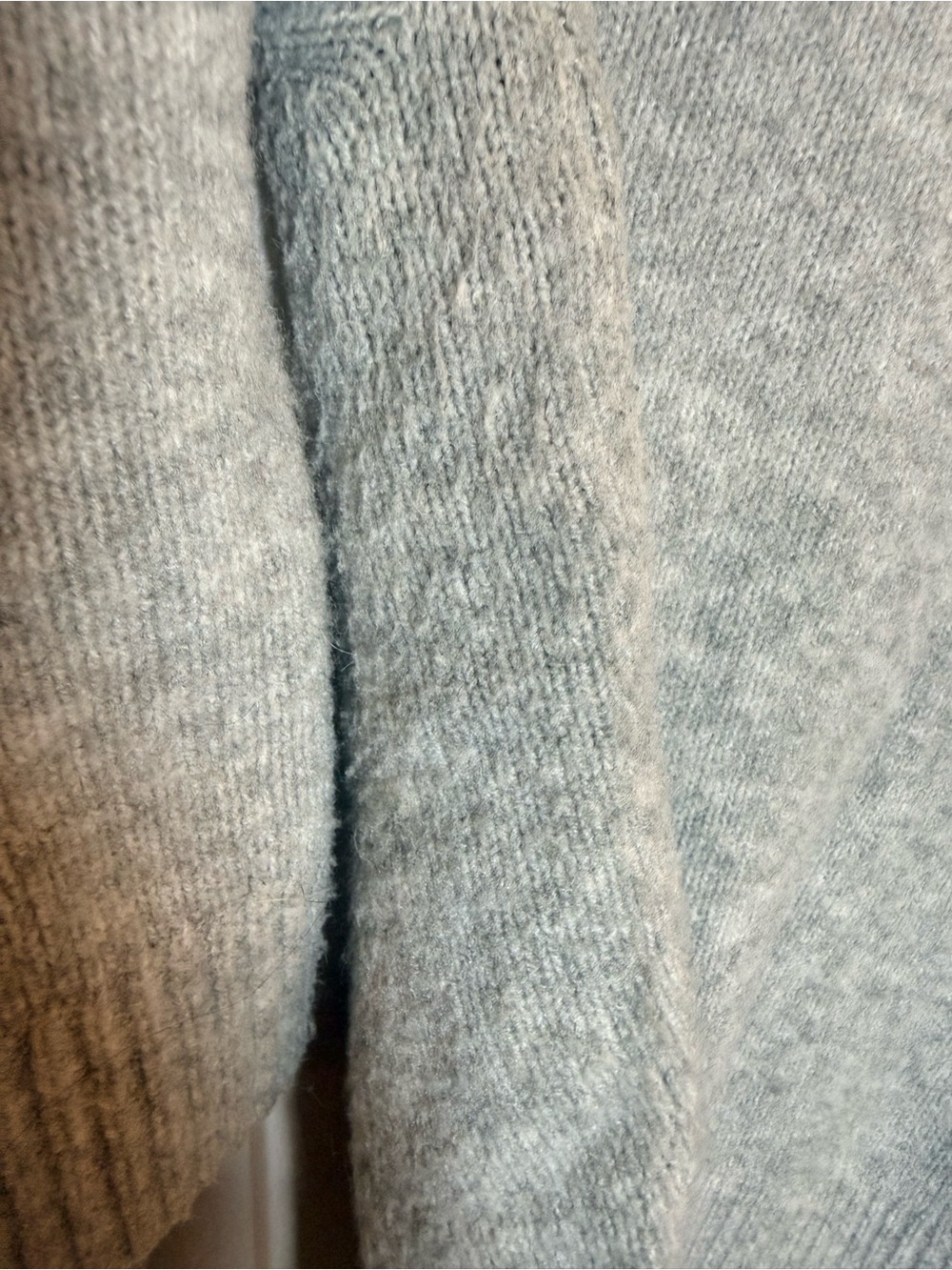 Abercrombie & Fitch Heather Gray Soft Knit Crewneck Sweater XS - Picture 5 of 6